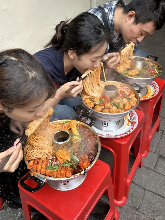 的火锅店准备卖快餐了麻将胡了2试玩艰难(图4)