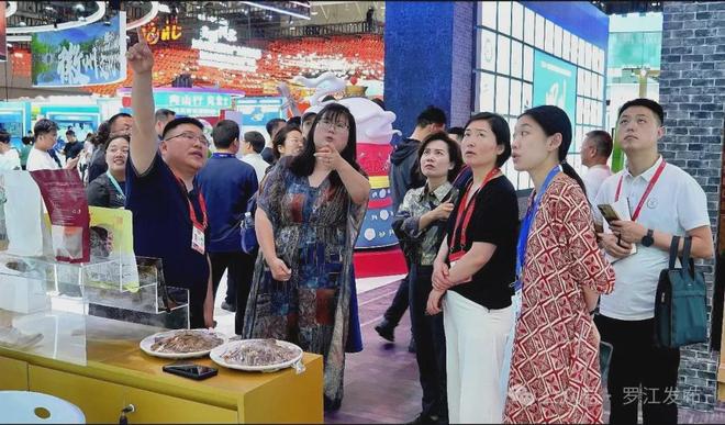 非遗、三星堆文创亮相深圳文博会！PG电子麻将胡了模拟器火爆！罗江(图5)
