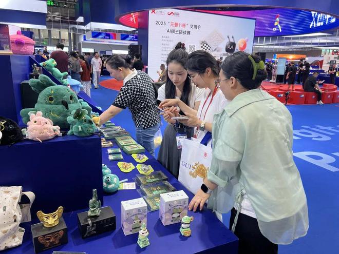 非遗、三星堆文创亮相深圳文博会！PG电子麻将胡了模拟器火爆！罗江(图3)
